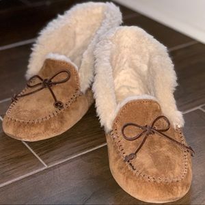 UGGS Alena 💕BEST DEAL!!💕